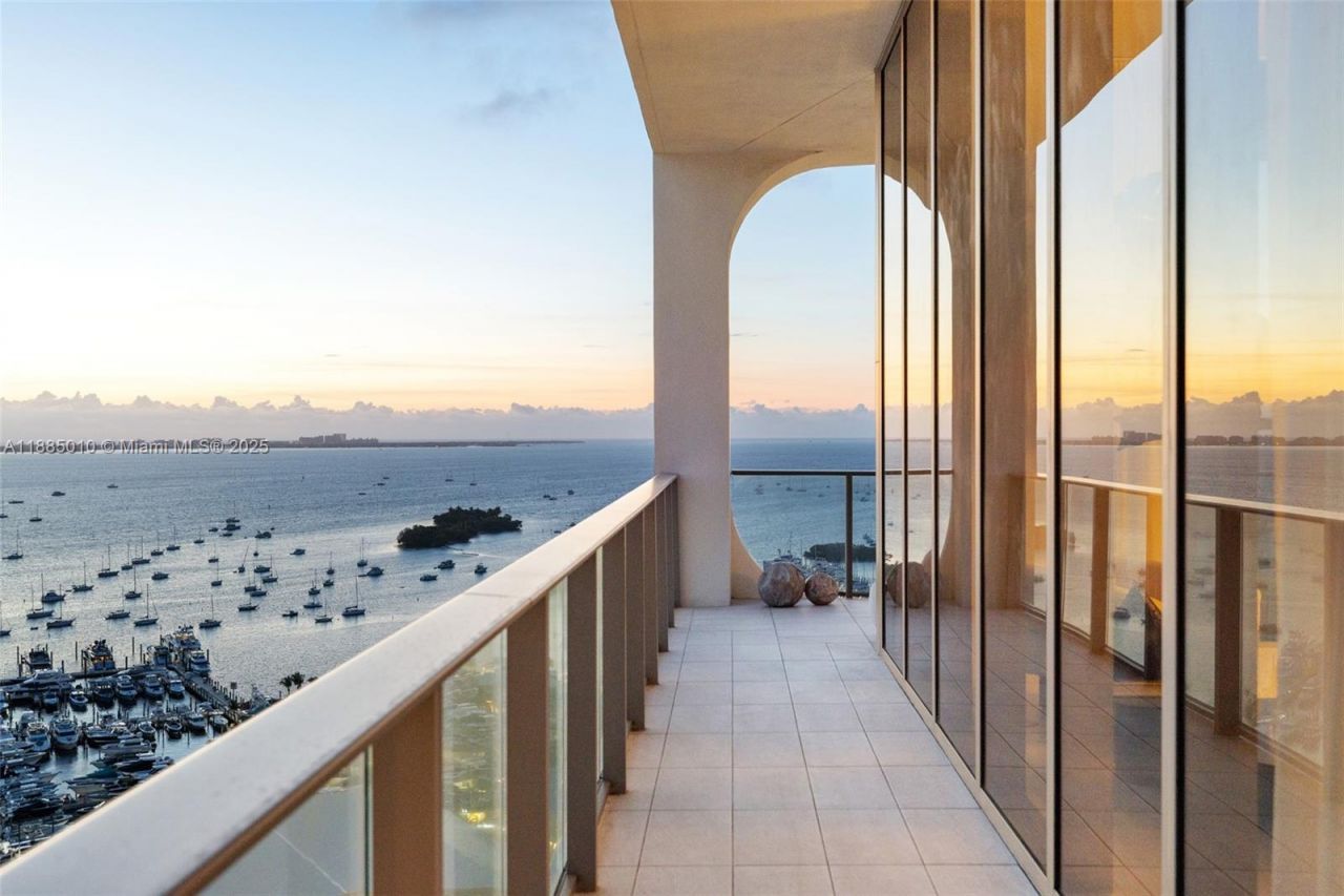 2655 S Bayshore Drive, Unit LPH, Coconut Grove, FL 33133 Photo