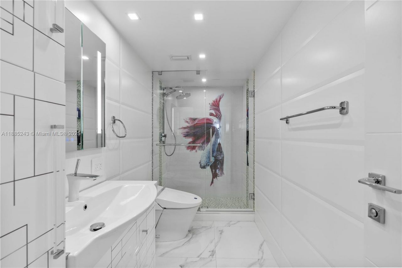 2030 S Ocean Drive, Unit 2127, Hallandale Beach, FL 33009 Photo