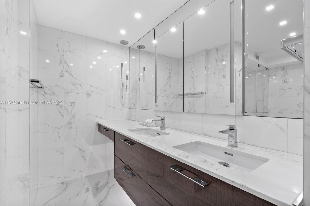 2030 S Ocean Drive, Unit 2127, Hallandale Beach, FL 33009 Photo