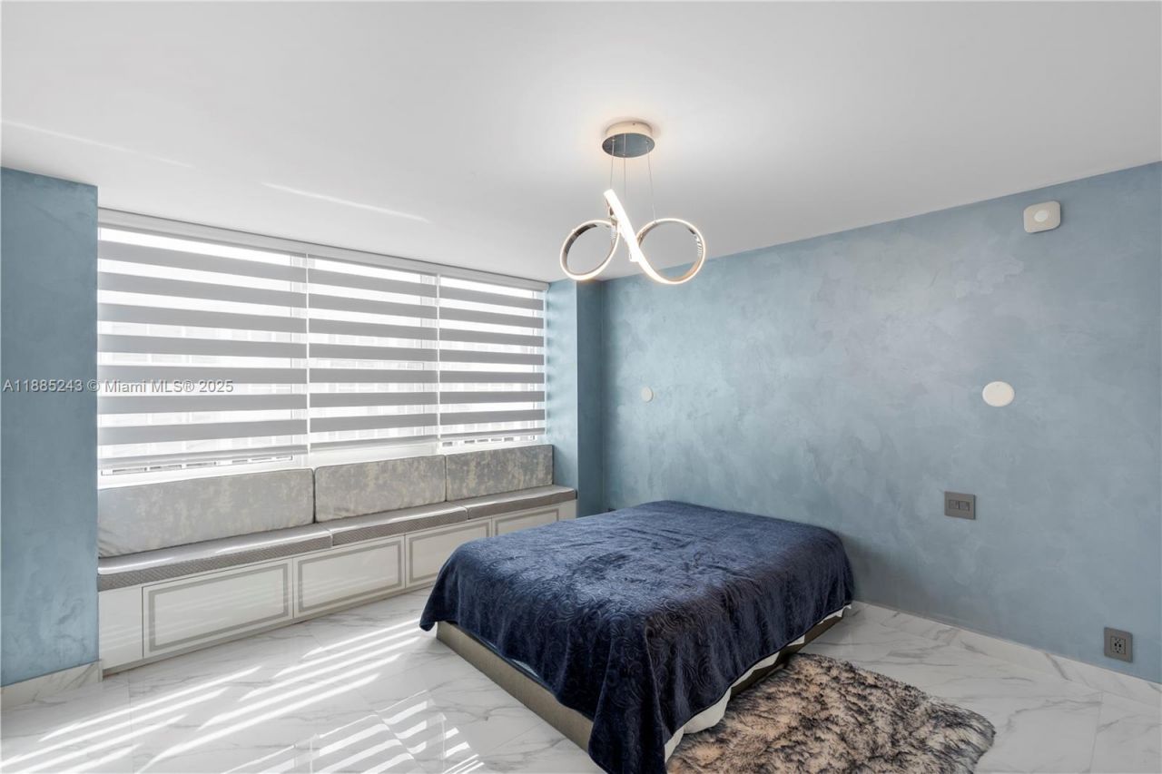 2030 S Ocean Drive, Unit 2127, Hallandale Beach, FL 33009 Photo