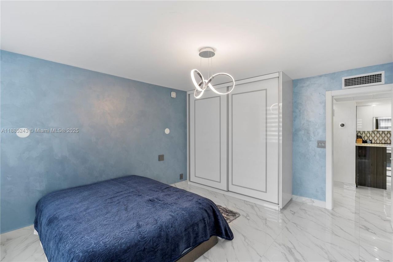 2030 S Ocean Drive, Unit 2127, Hallandale Beach, FL 33009 Photo