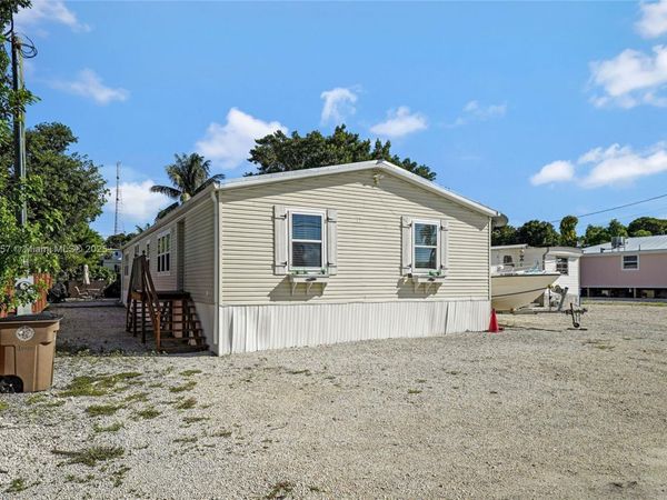 945 Plantation Rd, Unit 945, Key Largo, FL 33037