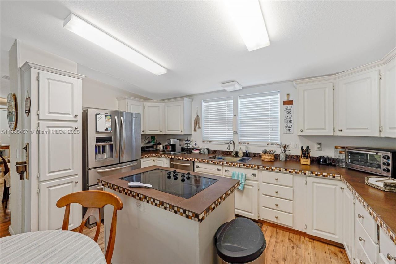 945 Plantation Rd, Unit 945, Key Largo, FL 33037 Photo