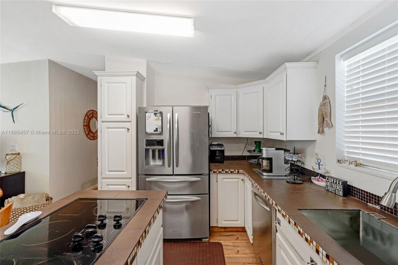 945 Plantation Rd, Unit 945, Key Largo, FL 33037 Photo