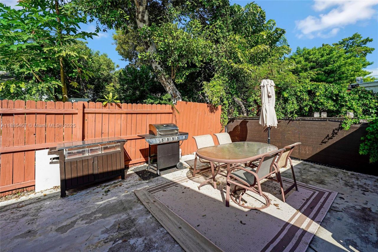 945 Plantation Rd, Unit 945, Key Largo, FL 33037 Photo