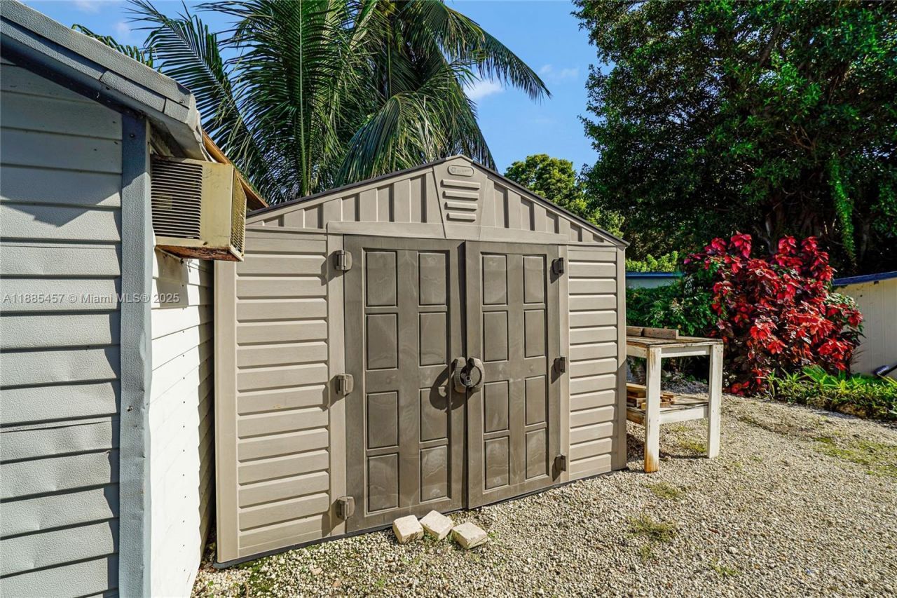 945 Plantation Rd, Unit 945, Key Largo, FL 33037 Photo