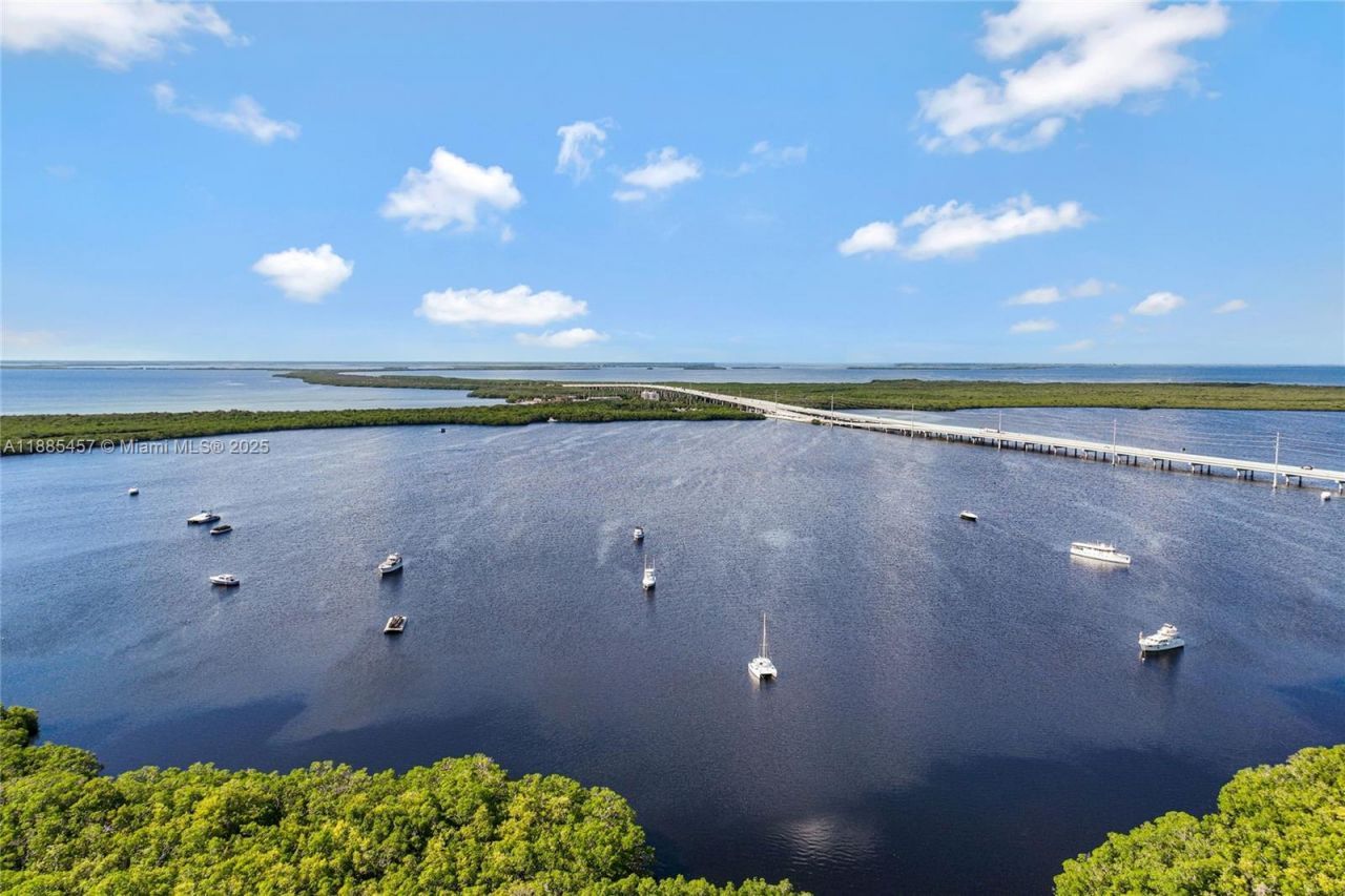 945 Plantation Rd, Unit 945, Key Largo, FL 33037 Photo