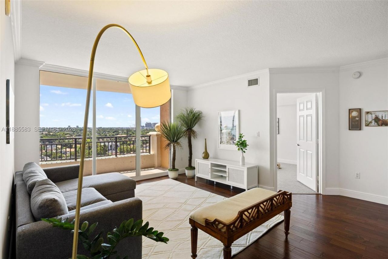 3232 SW 22nd Ter, Unit 1003, Miami, FL 33145 Photo