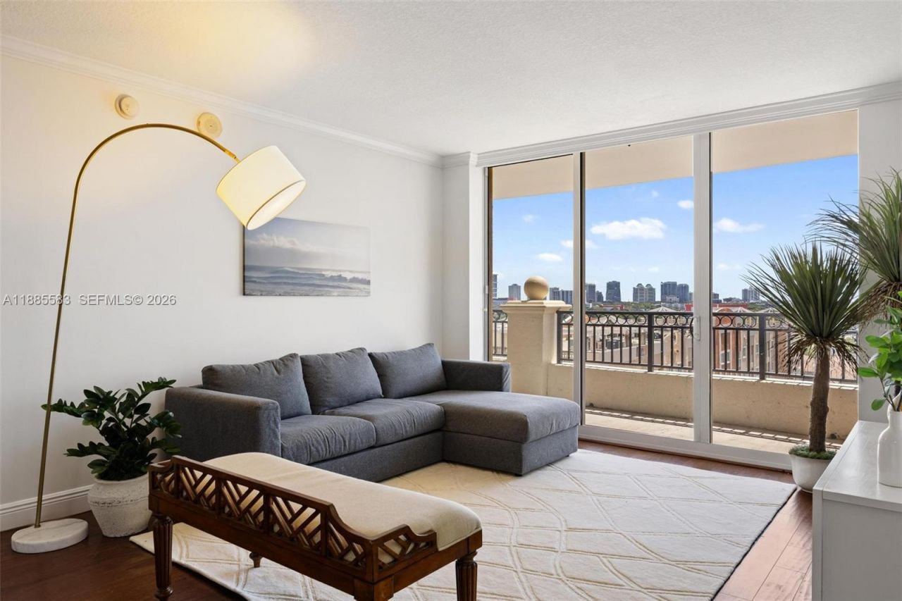 3232 SW 22nd Ter, Unit 1003, Miami, FL 33145 Photo