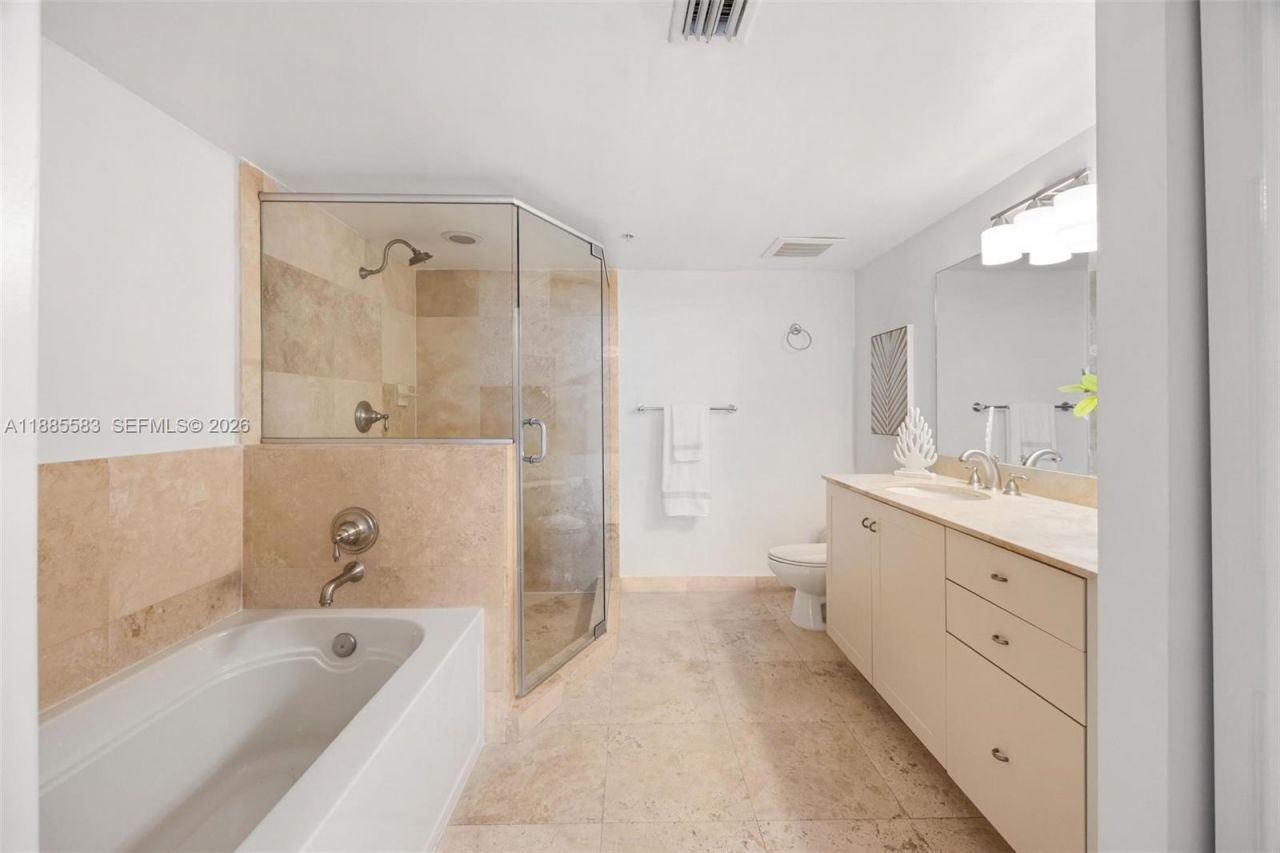 3232 SW 22nd Ter, Unit 1003, Miami, FL 33145 Photo