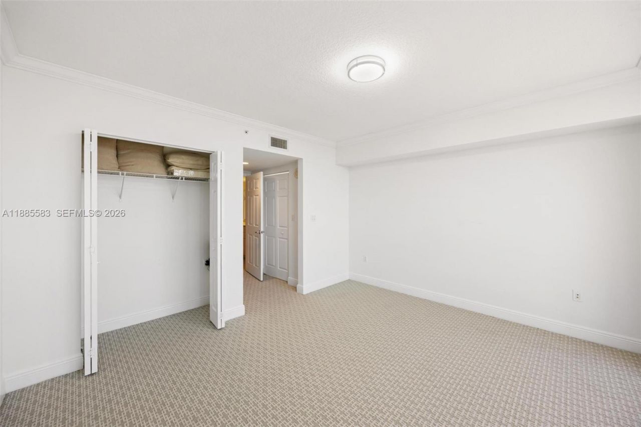 3232 SW 22nd Ter, Unit 1003, Miami, FL 33145 Photo