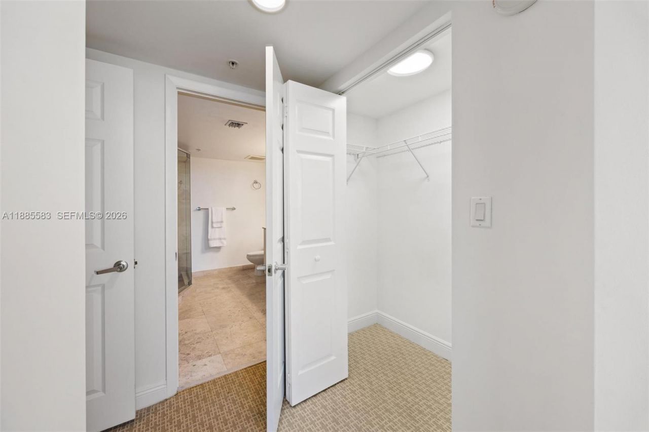 3232 SW 22nd Ter, Unit 1003, Miami, FL 33145 Photo