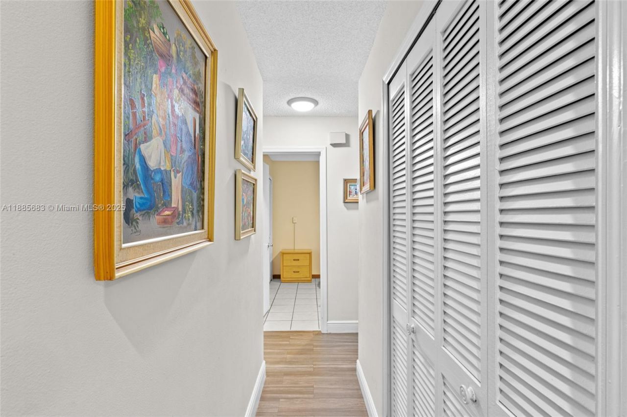 14319 SW 100th Ln, Miami, FL 33186 Photo