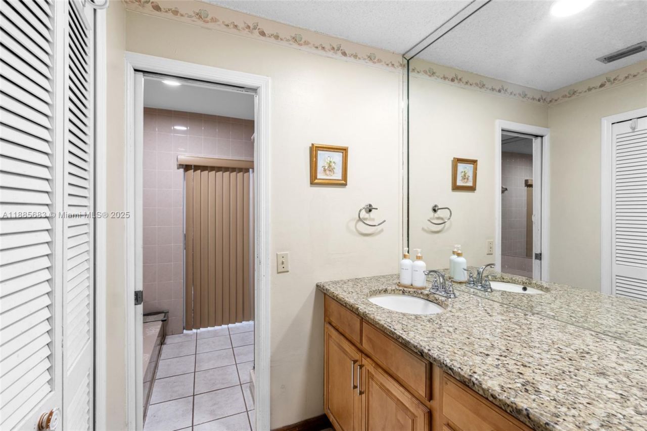 14319 SW 100th Ln, Miami, FL 33186 Photo