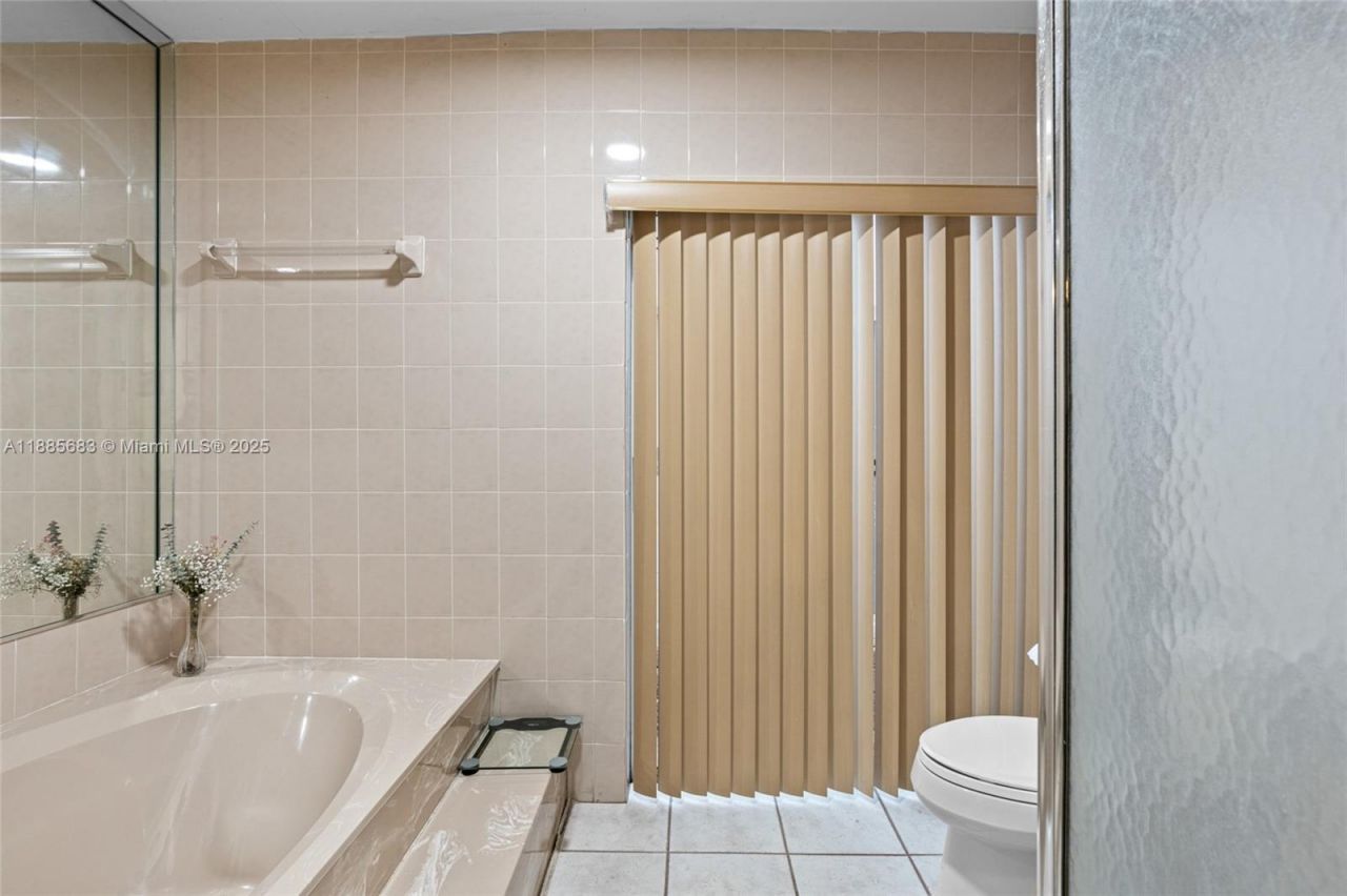 14319 SW 100th Ln, Miami, FL 33186 Photo