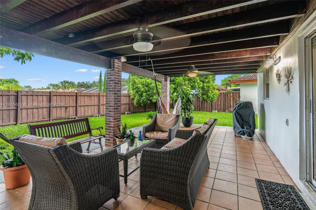 14319 SW 100th Ln, Miami, FL 33186 Photo