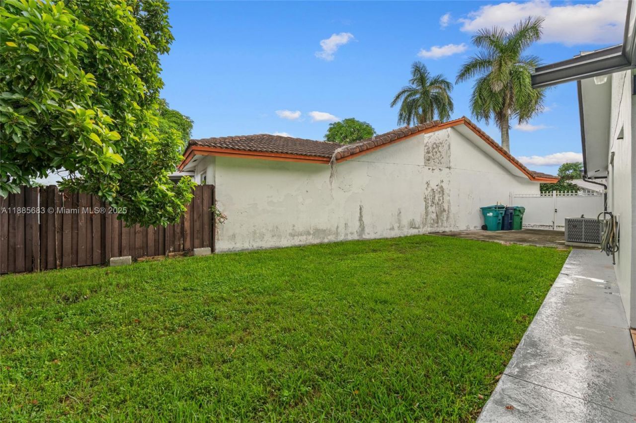 14319 SW 100th Ln, Miami, FL 33186 Photo