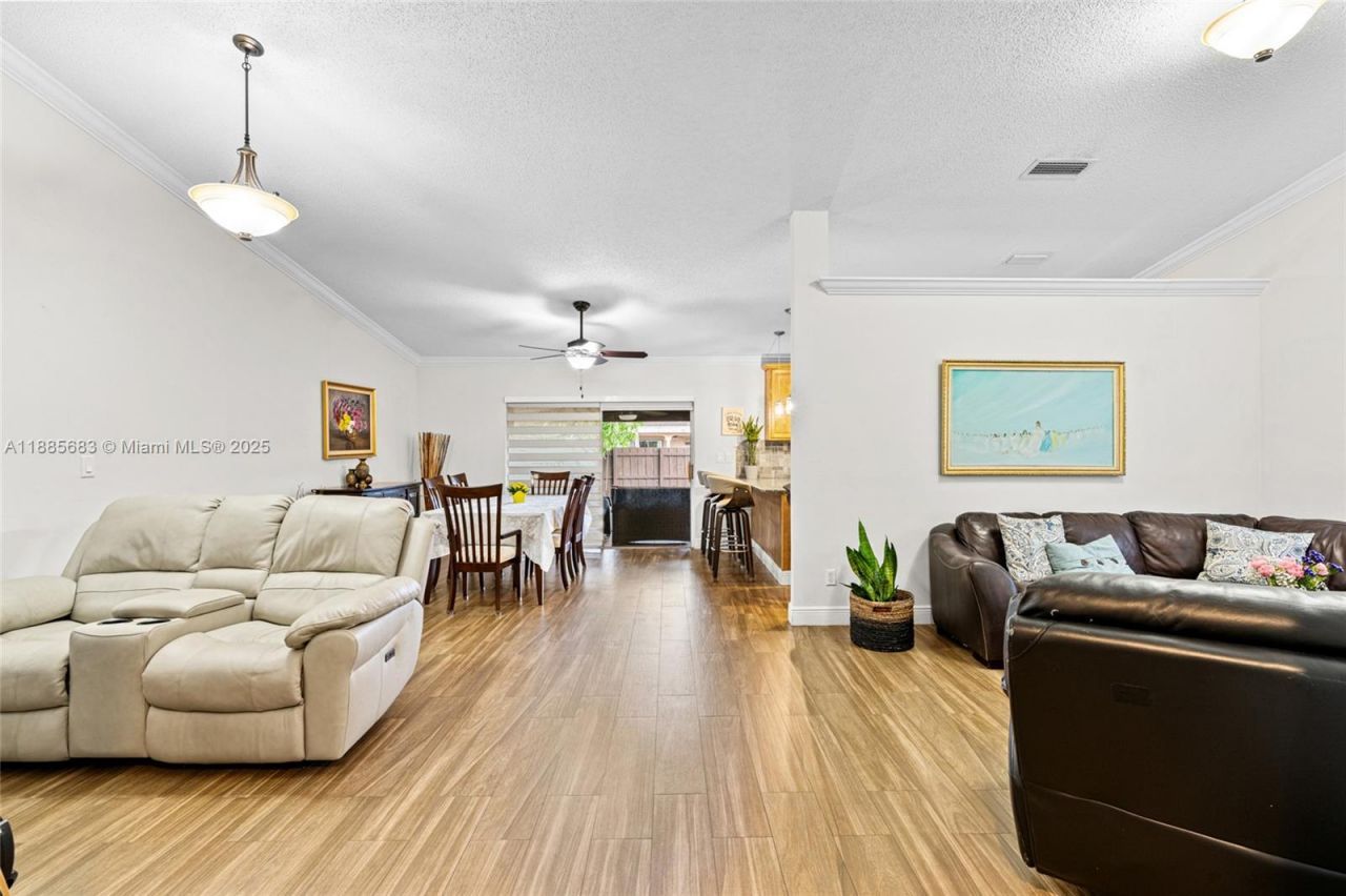 14319 SW 100th Ln, Miami, FL 33186 Photo