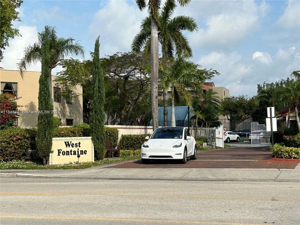 10245 NW 9th St Cir, Unit 111-9, Miami, FL 33172