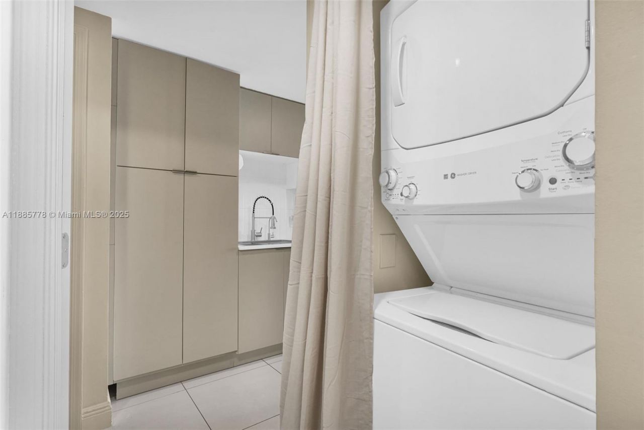 1750 N Bayshore Dr, Unit 3708, Miami, FL 33132 Photo