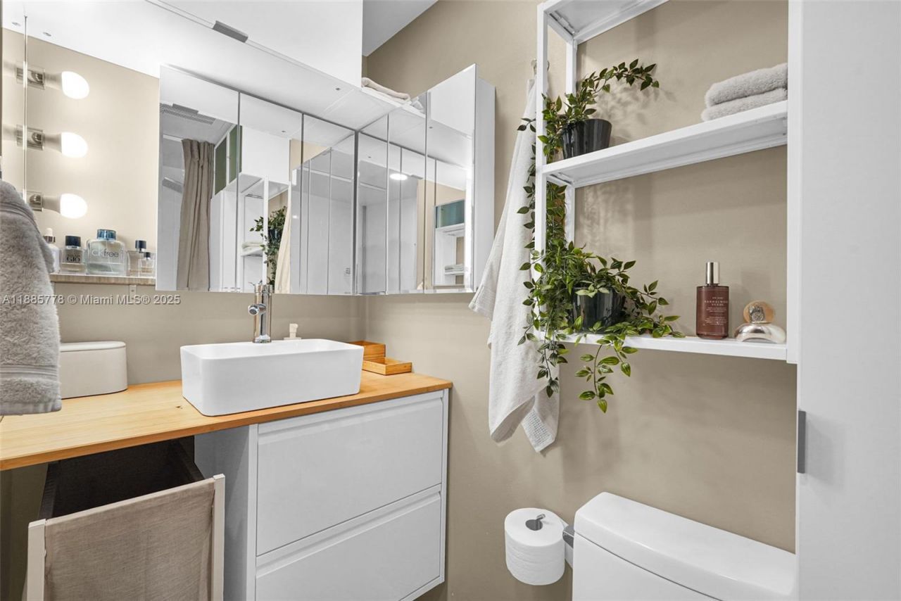 1750 N Bayshore Dr, Unit 3708, Miami, FL 33132 Photo