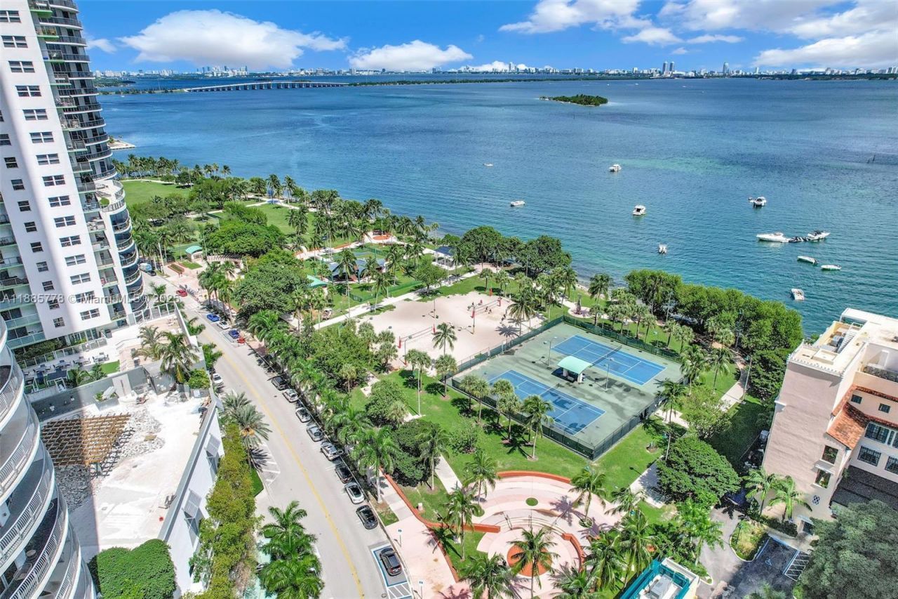 1750 N Bayshore Dr, Unit 3708, Miami, FL 33132 Photo