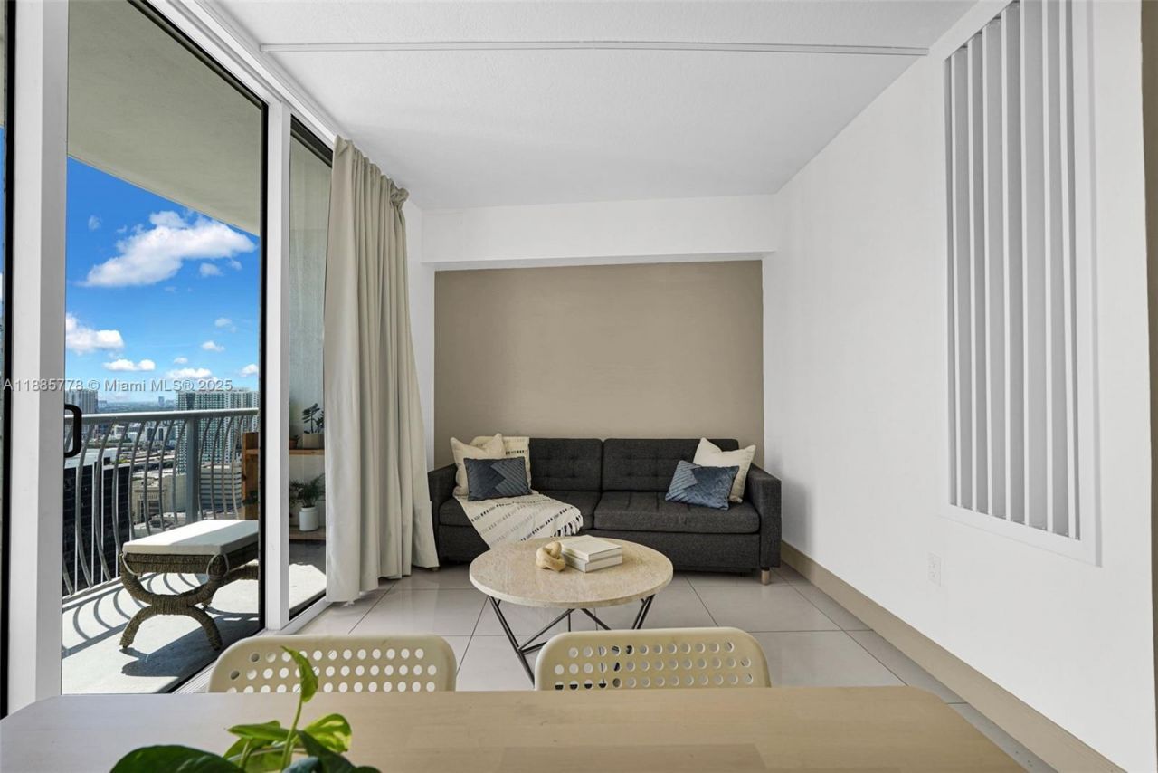 1750 N Bayshore Dr, Unit 3708, Miami, FL 33132 Photo