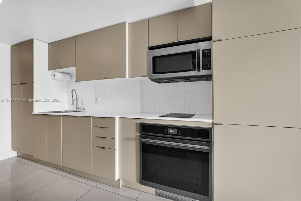 1750 N Bayshore Dr, Unit 3708, Miami, FL 33132 Photo