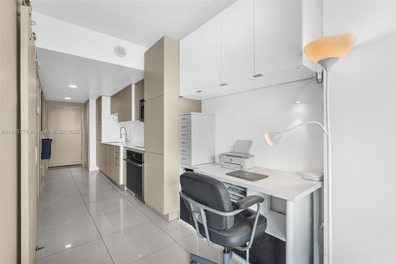 1750 N Bayshore Dr, Unit 3708, Miami, FL 33132 Photo