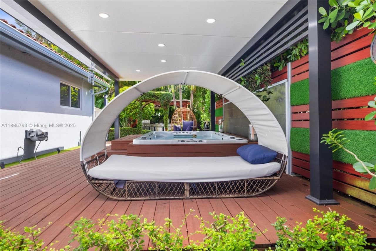 2121 Red Rd, Coral Gables, FL 33155 Photo