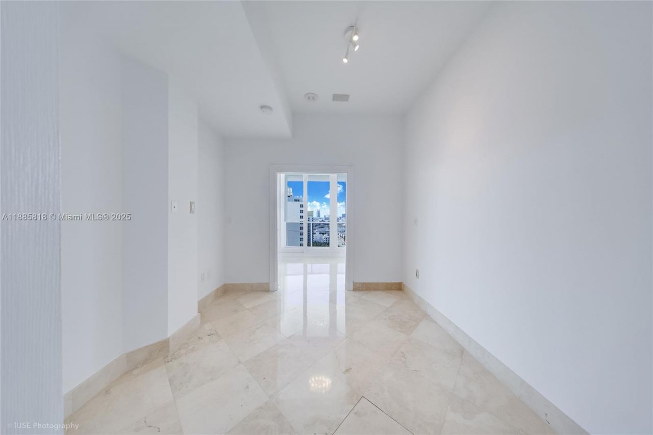 100 Lincoln Rd, Unit PH12, Miami Beach, FL 33139 Photo