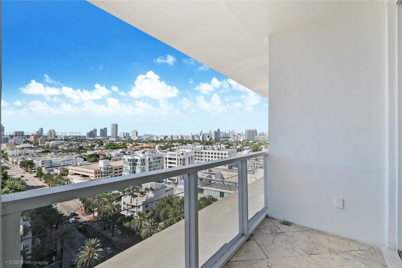 100 Lincoln Rd, Unit PH12, Miami Beach, FL 33139 Photo