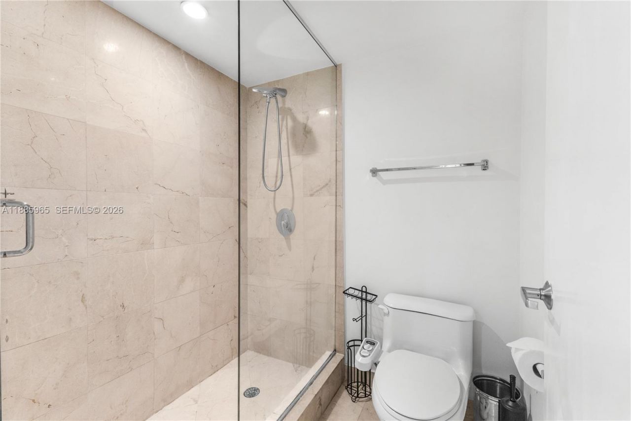 6917 Collins Ave, Unit 1505, Miami Beach, FL 33141 Photo