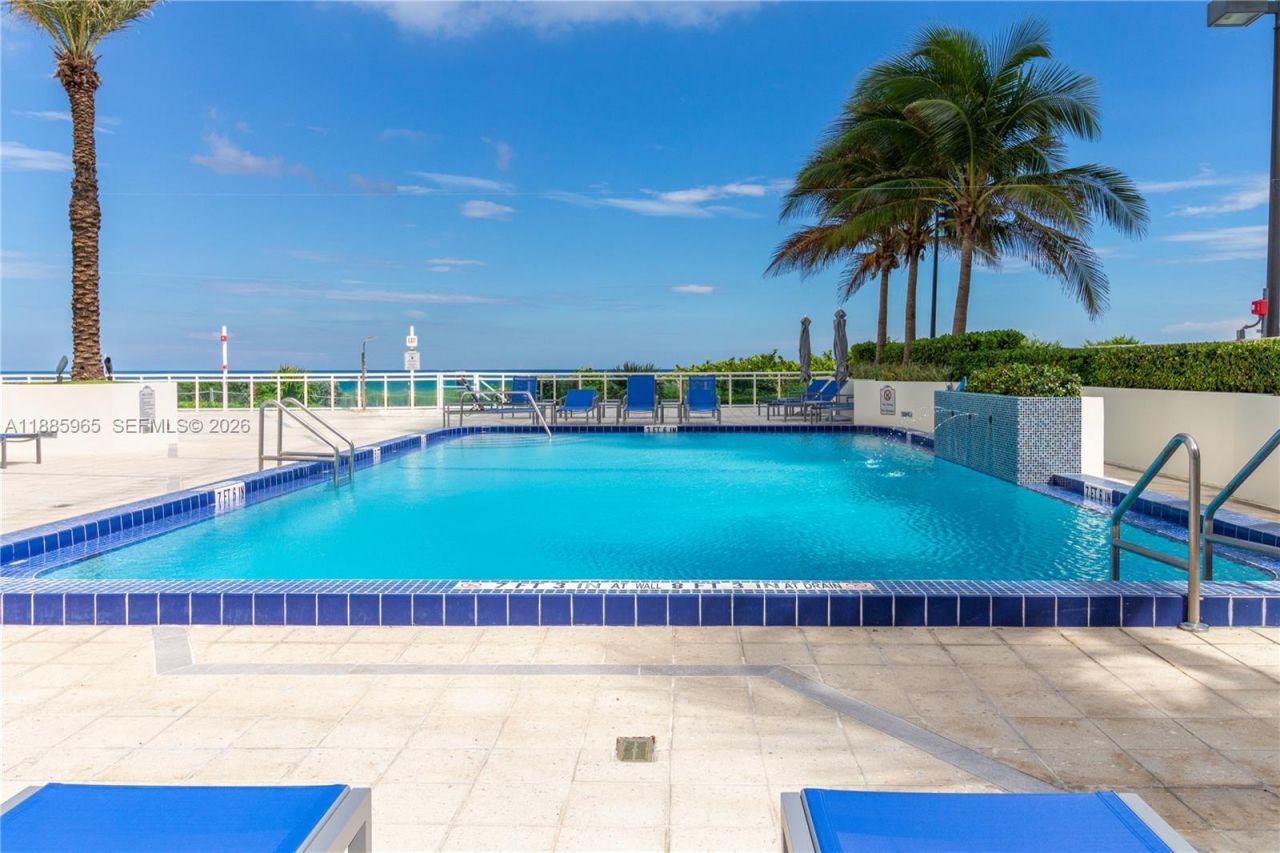 6917 Collins Ave, Unit 1505, Miami Beach, FL 33141 Photo