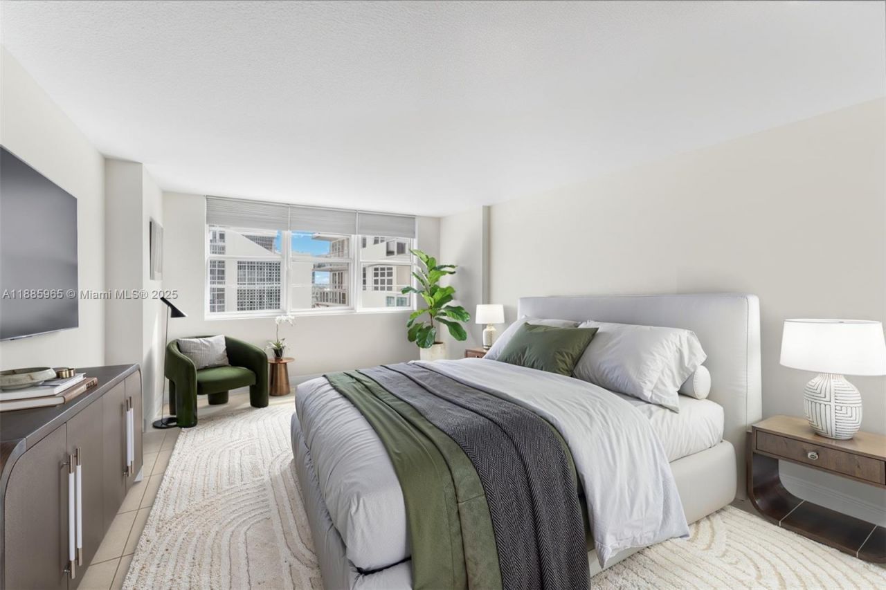 6917 Collins Ave, Unit 1505, Miami Beach, FL 33141 Photo