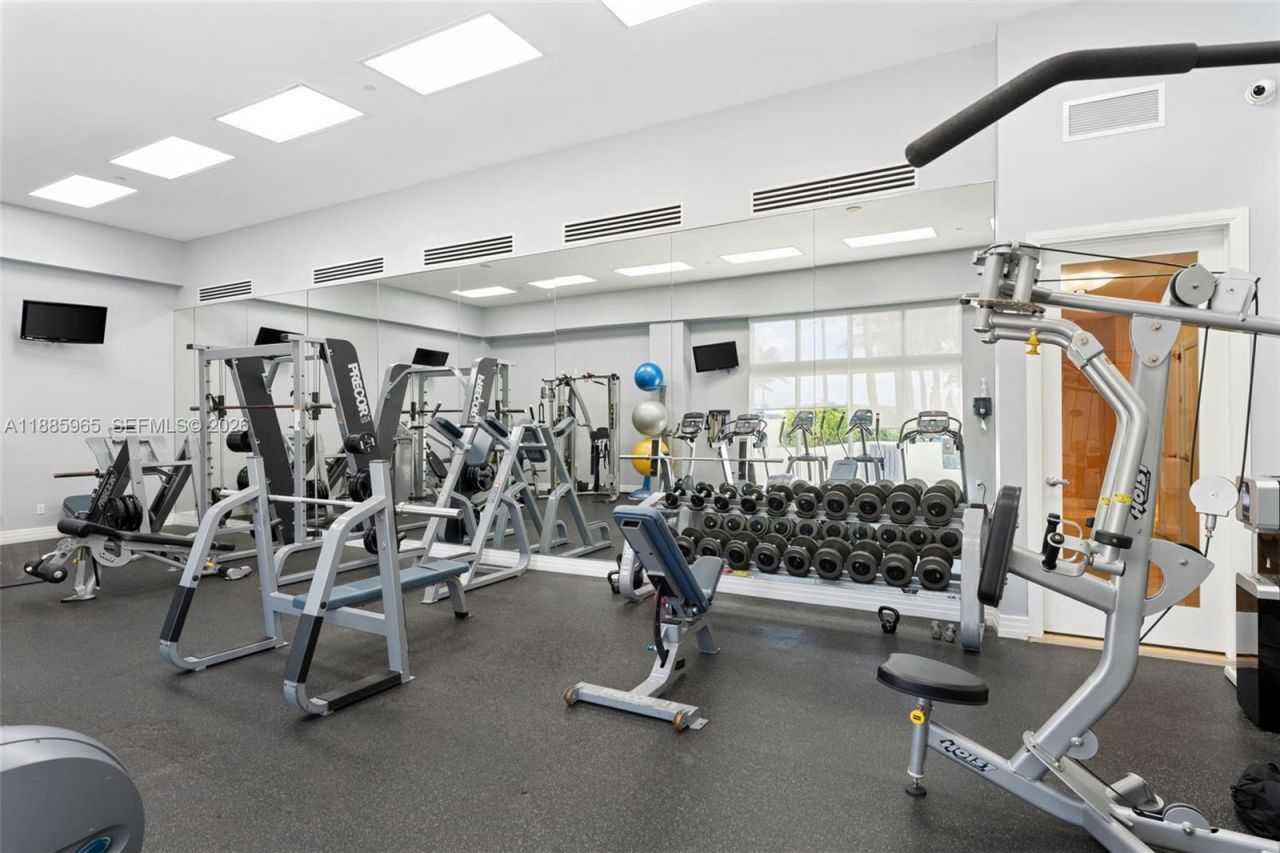 6917 Collins Ave, Unit 1505, Miami Beach, FL 33141 Photo