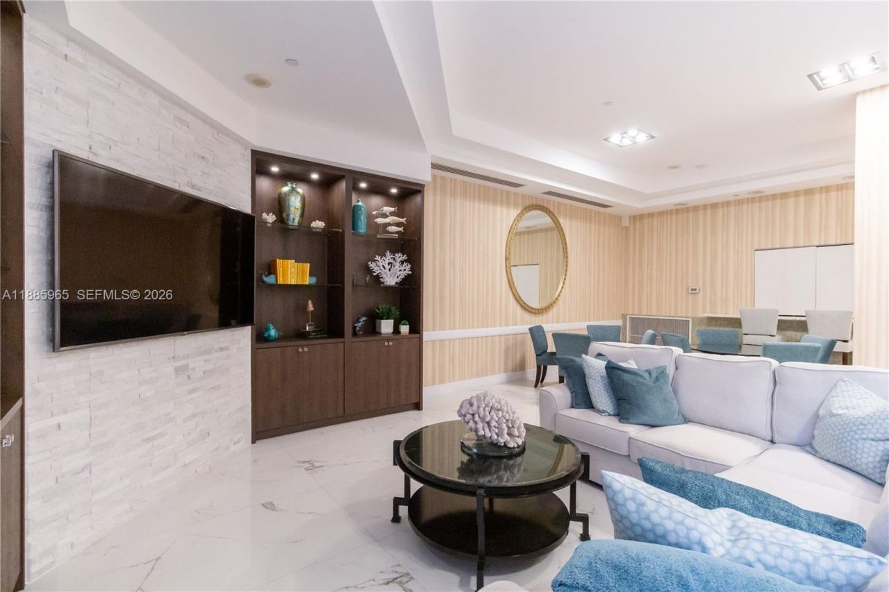 6917 Collins Ave, Unit 1505, Miami Beach, FL 33141 Photo