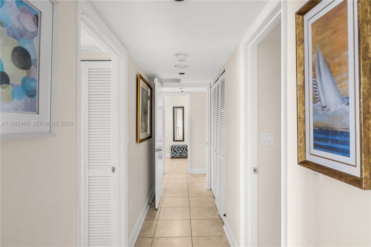 6917 Collins Ave, Unit 1505, Miami Beach, FL 33141 Photo