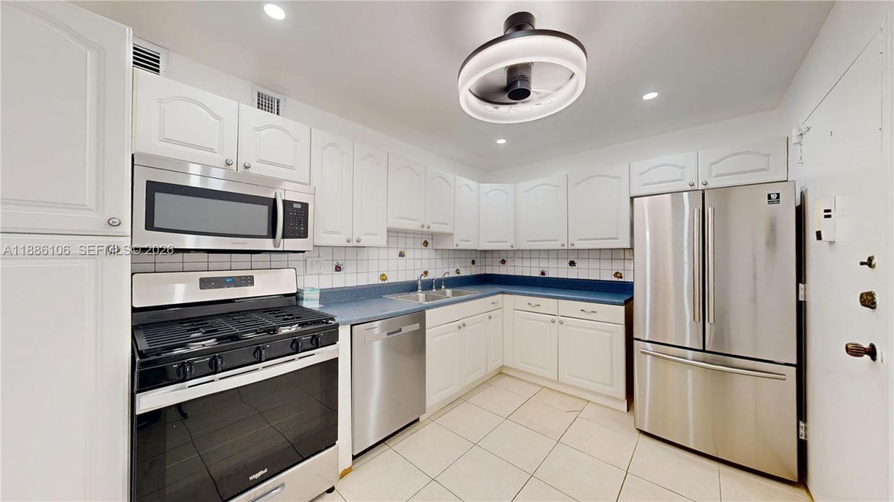 3140 S Ocean Dr, Unit 2106, Hallandale Beach, FL 33009 Photo