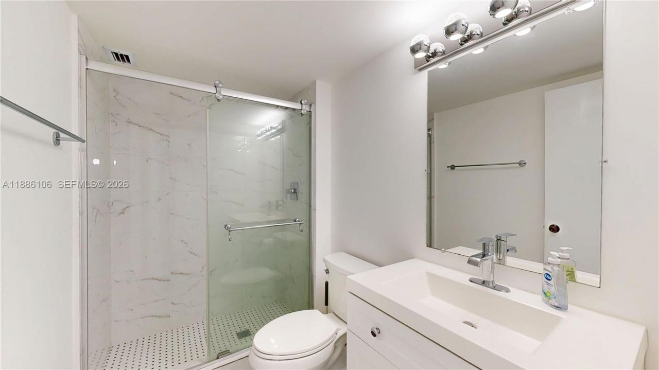 3140 S Ocean Dr, Unit 2106, Hallandale Beach, FL 33009 Photo