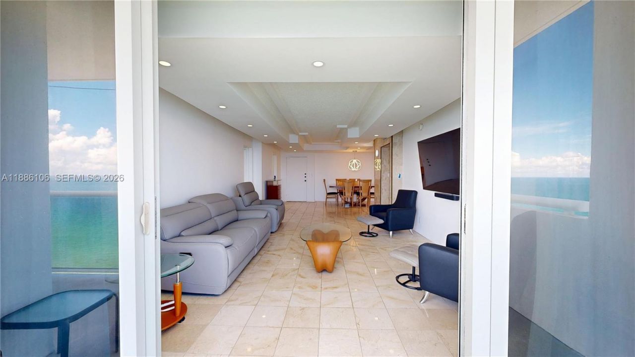 3140 S Ocean Dr, Unit 2106, Hallandale Beach, FL 33009 Photo