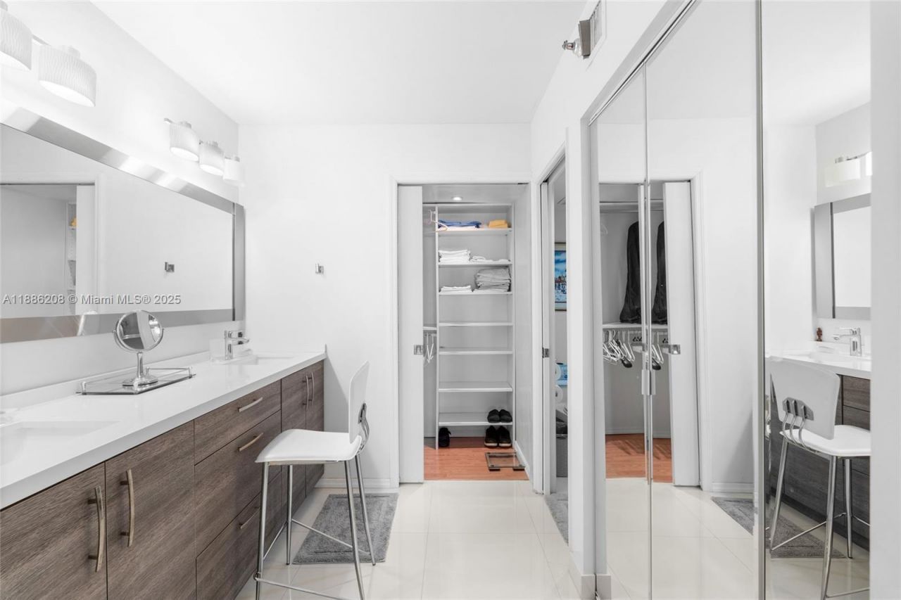 19195 Mystic Pointe Dr, Unit 2502, Aventura, FL 33180 Photo