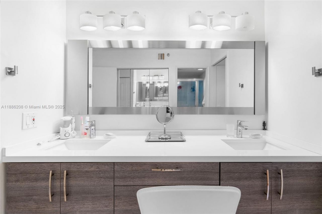 19195 Mystic Pointe Dr, Unit 2502, Aventura, FL 33180 Photo