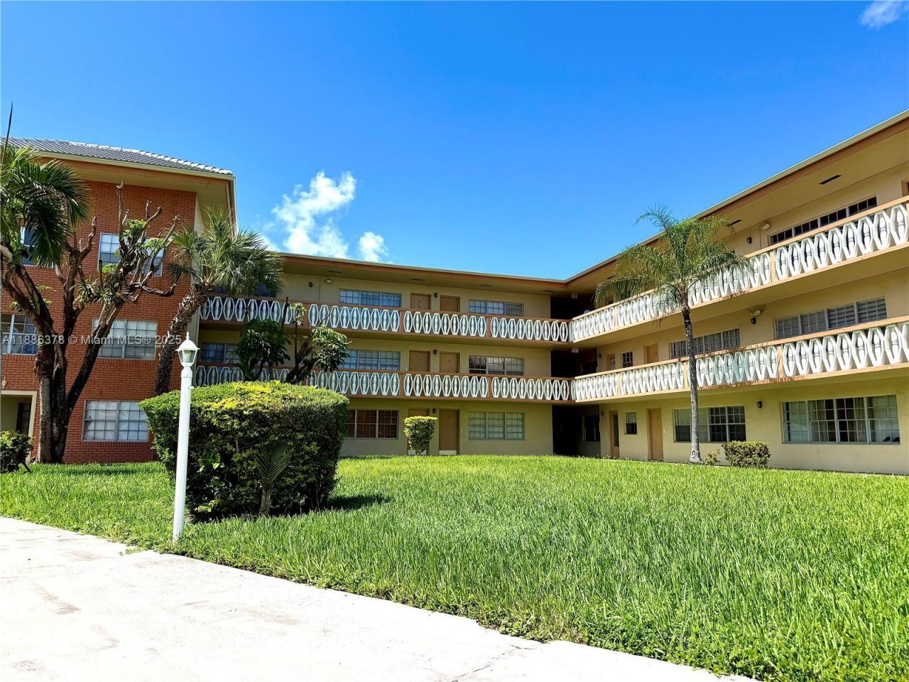 1885 NE 121st St, Unit 3, North Miami, FL 33181 Photo