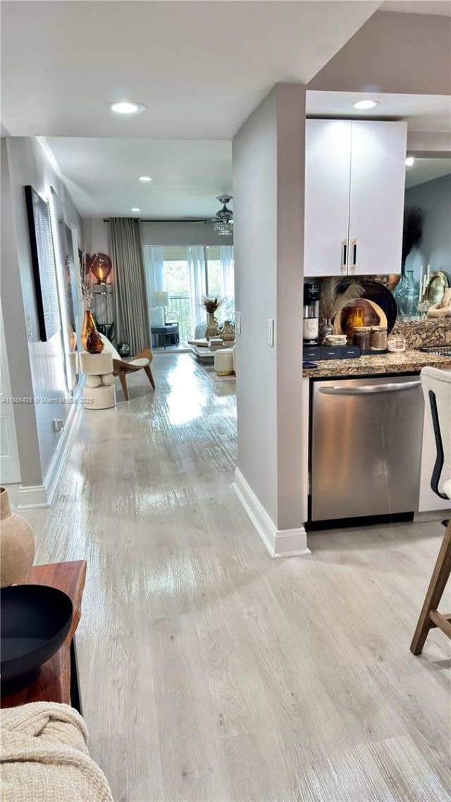 300 SW 130th Ter, Unit 407B, Pembroke Pines, FL 33027 Photo