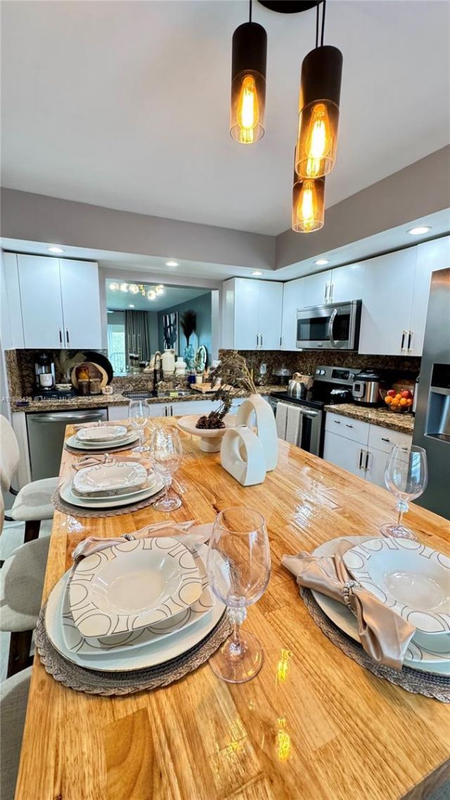 300 SW 130th Ter, Unit 407B, Pembroke Pines, FL 33027 Photo