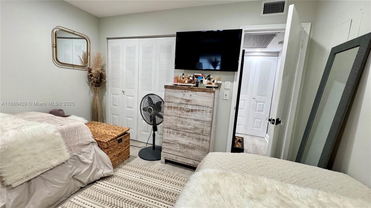 300 SW 130th Ter, Unit 407B, Pembroke Pines, FL 33027 Photo