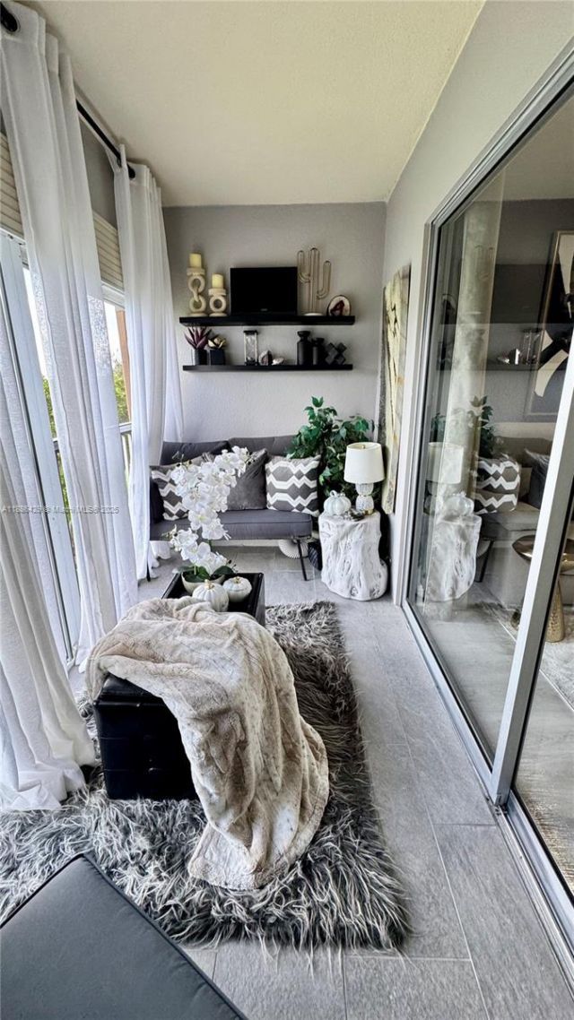 300 SW 130th Ter, Unit 407B, Pembroke Pines, FL 33027 Photo