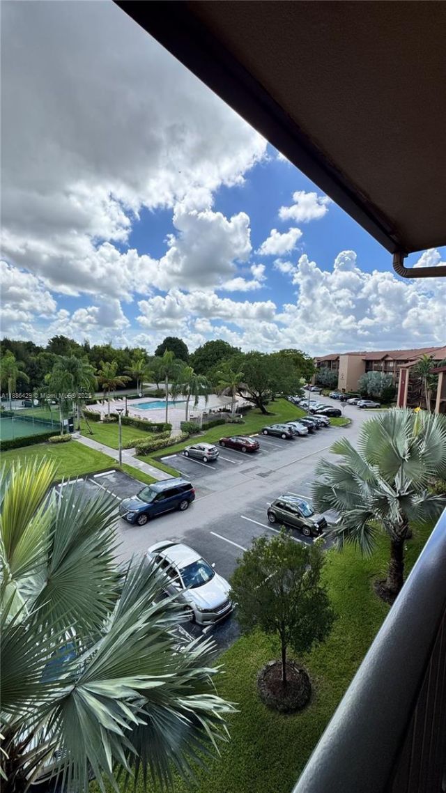 300 SW 130th Ter, Unit 407B, Pembroke Pines, FL 33027 Photo