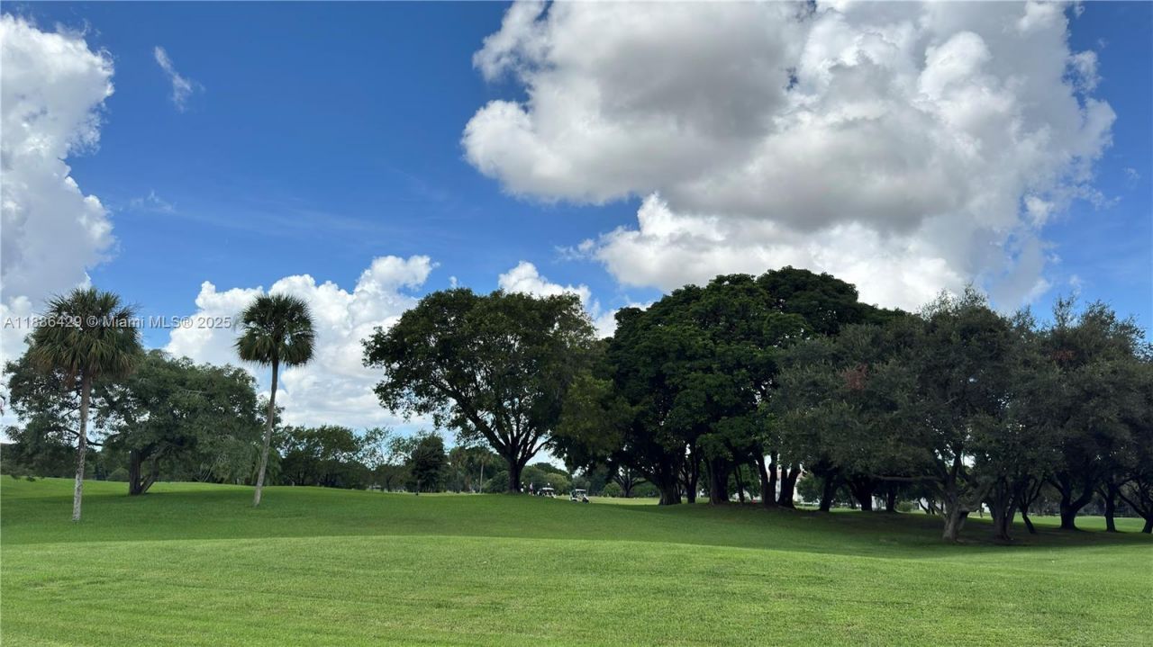 300 SW 130th Ter, Unit 407B, Pembroke Pines, FL 33027 Photo